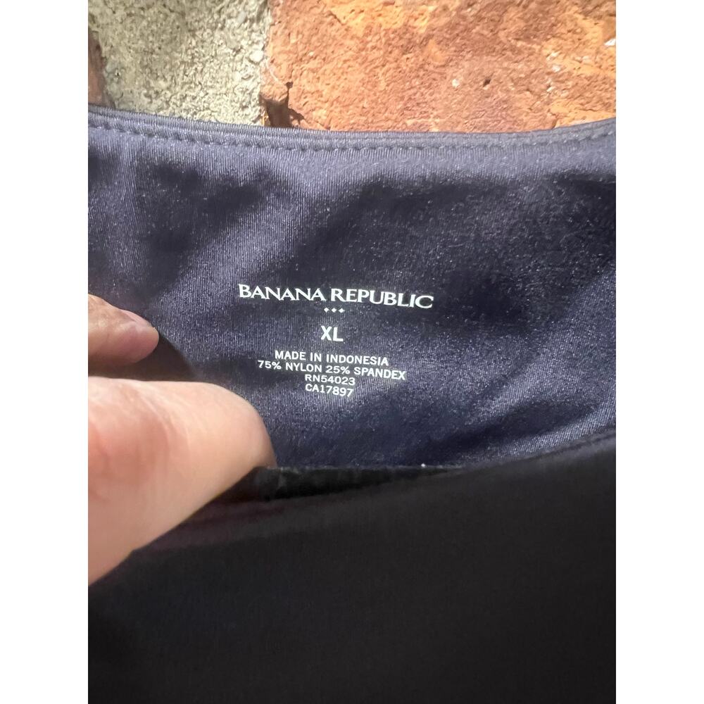 Banana Republic Long Sleeve Cropped Athletic Top Quick Dry Gray XL - Picture 4 of 4